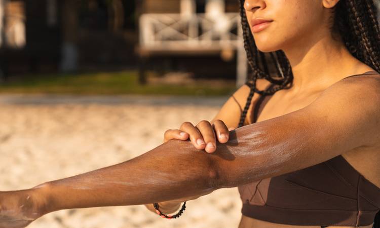 5 Reasons Why You Should Wear Sunscreen Every Day